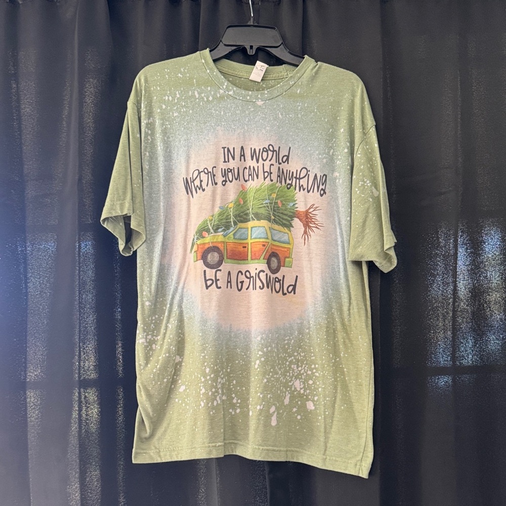 Green Graphic T-Shirt with Fun Print